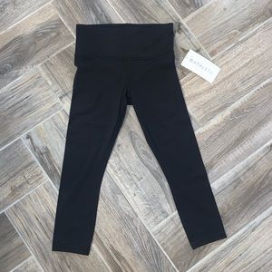Athleta Elation Capri NWT